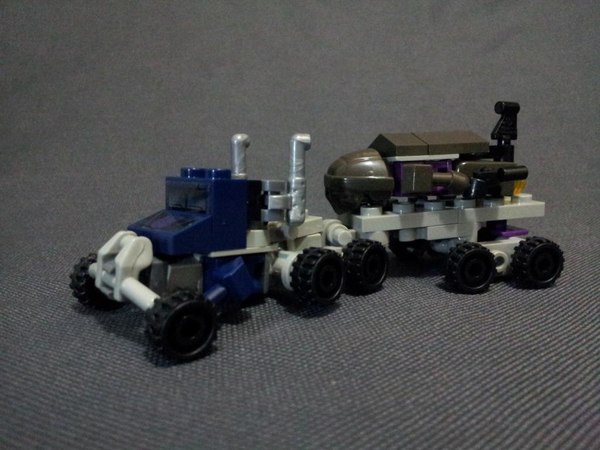 Transformers Kre O Micro Changers Bruticus Combiner   In Hand Blastoff Trailer And Ultra Bruticus Mode Image  (8 of 18)